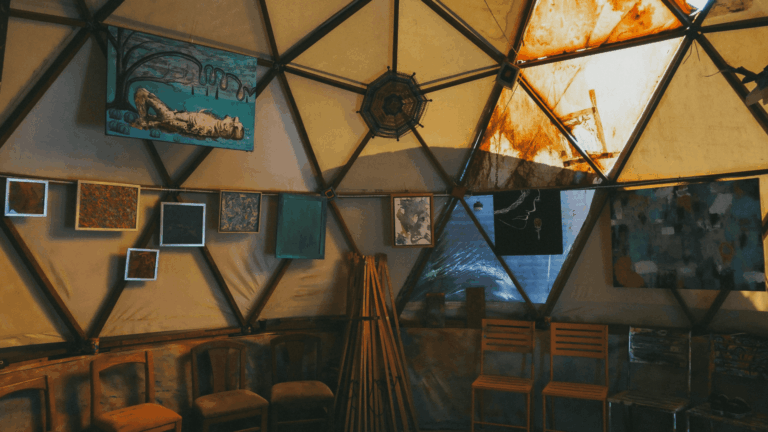 Eclectic Gallery Wall Layout